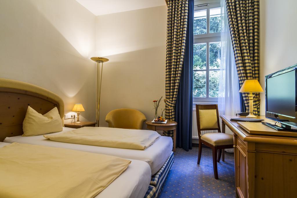 Waldhotel Bad Sulzburg Zimmer foto